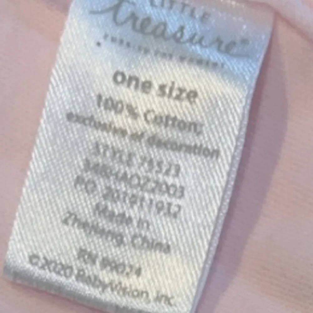 Little Treasures 2 Pack of Bibs One Size Fits All - NWOT